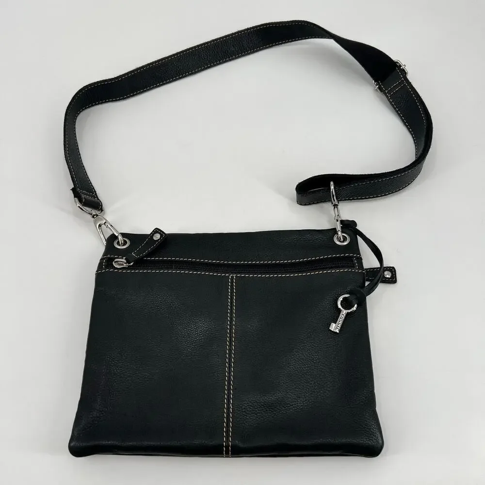 Fossil Sutter crossbody Black pebbled soft leather Silver metalware key details